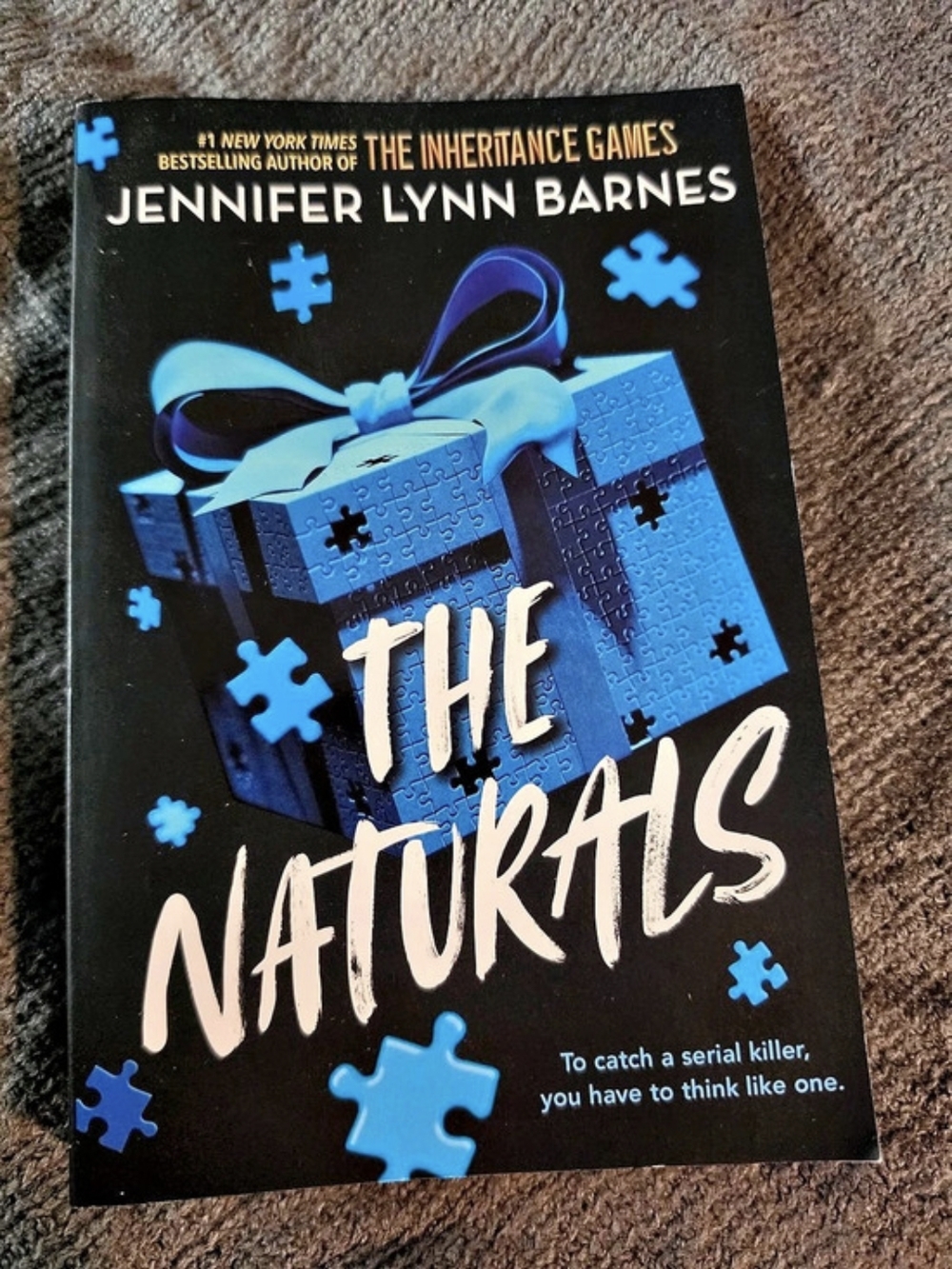 The Naturals - Jennifer Lynn Barnes (Paperback)
